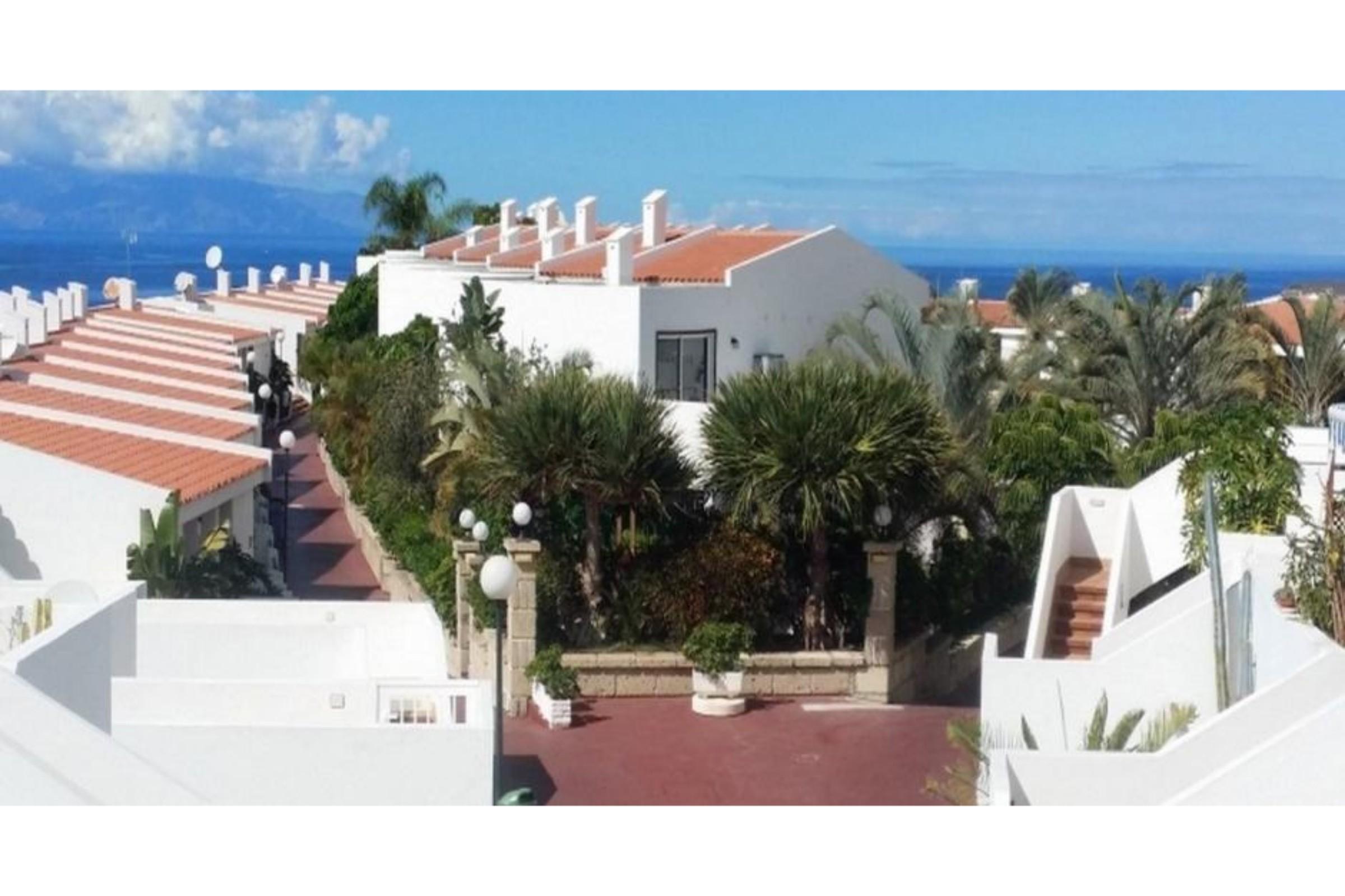 Hotel Malibu Park Адехе Экстерьер фото