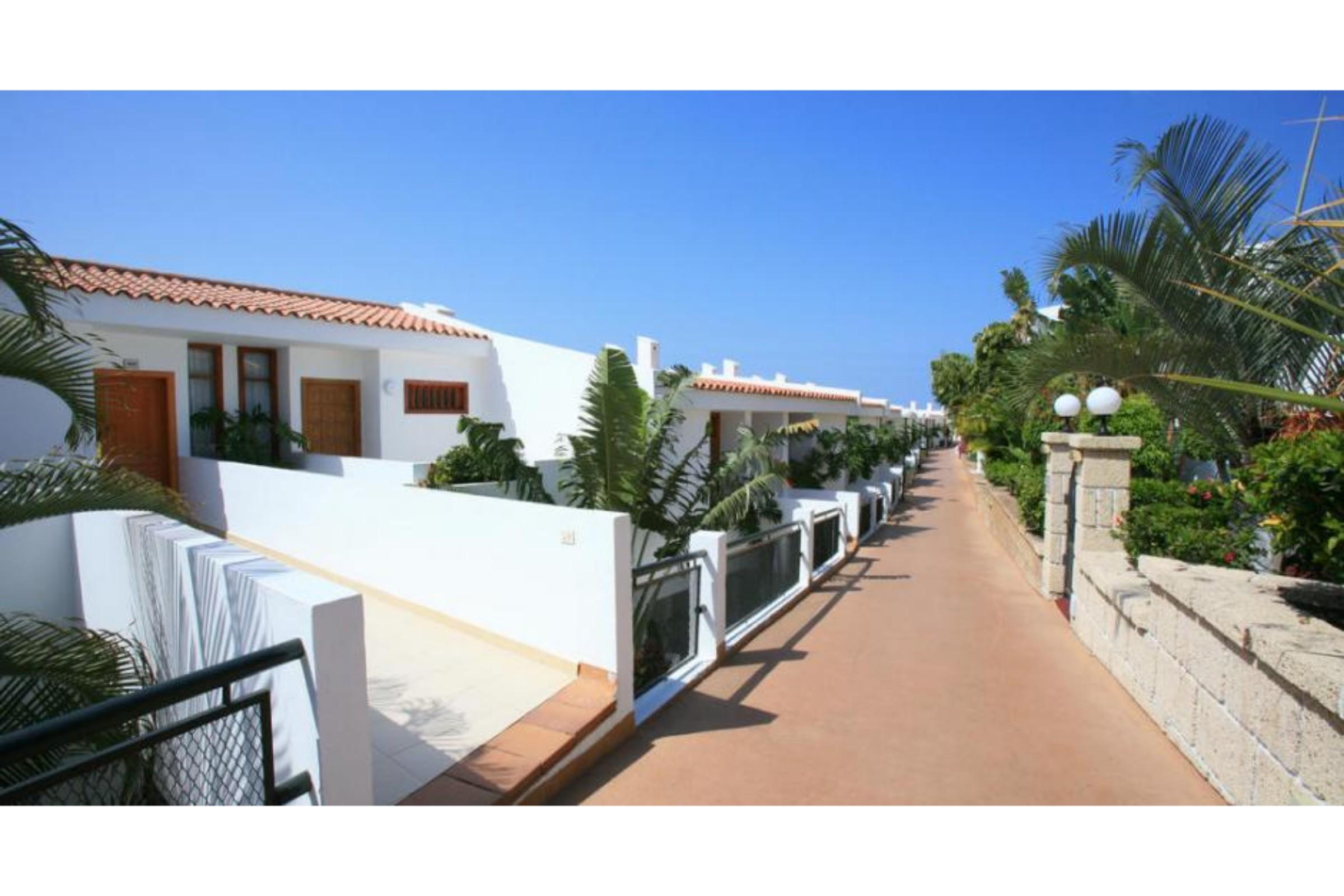Hotel Malibu Park Адехе Экстерьер фото