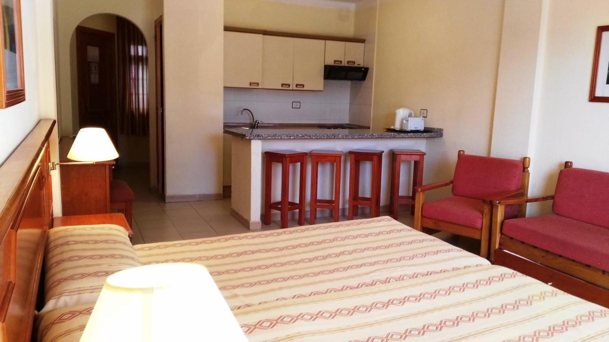 Hotel Malibu Park Адехе Экстерьер фото