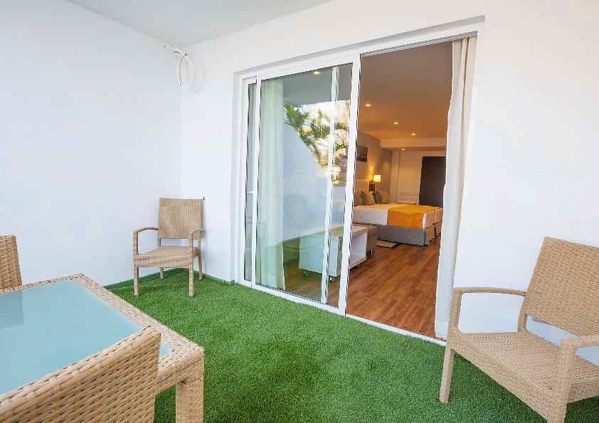 Hotel Malibu Park Адехе Экстерьер фото